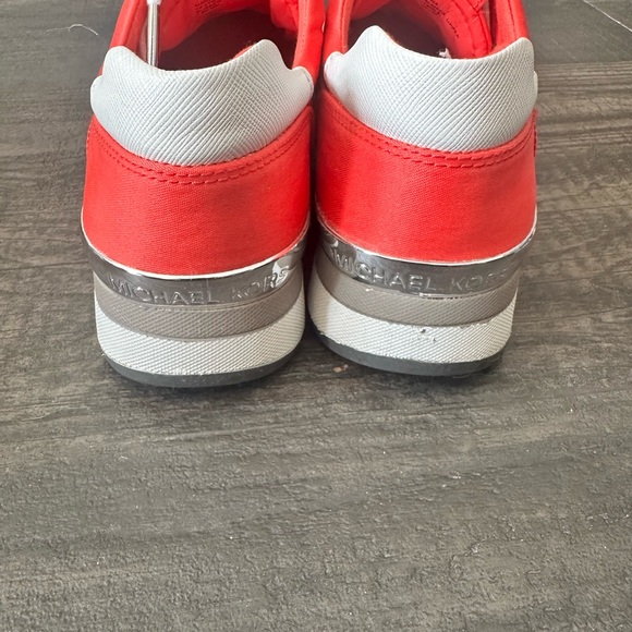 Michael kors red sneakers size 7.5 - Picture 4 of 5